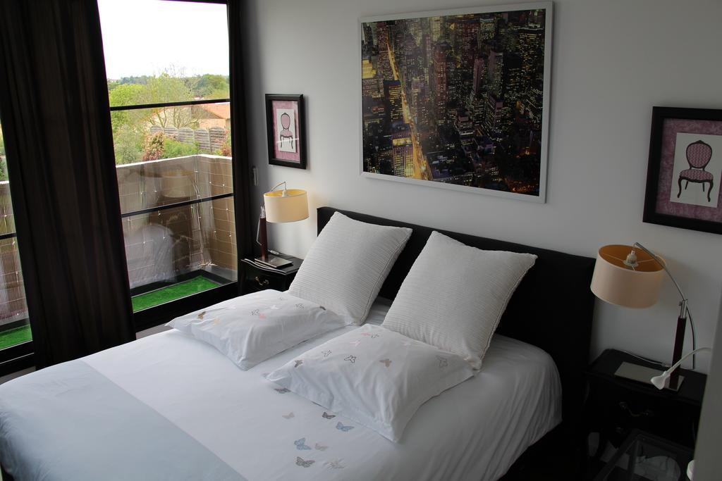 Amazone 49 Bed & Breakfast Cholet Room photo